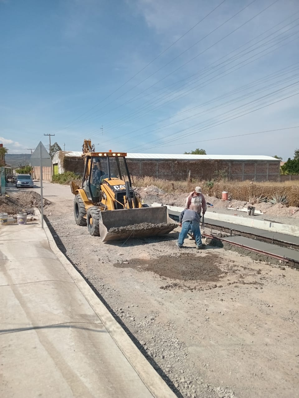 Acabado barrido antiderrapante en bodega industrial León Guanajuato - Proyecto 64 RRF